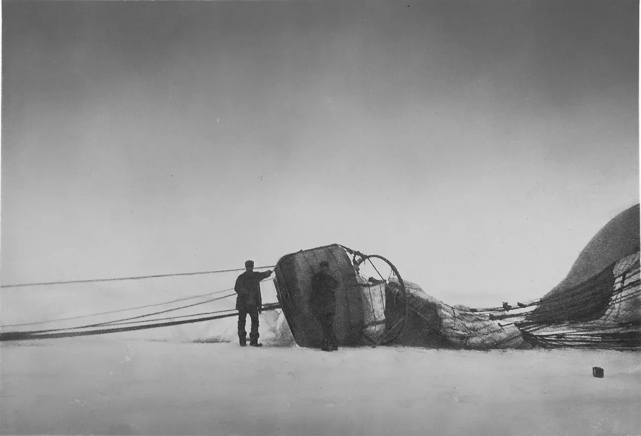 The basket and the fallen balloon, also on 14 July.