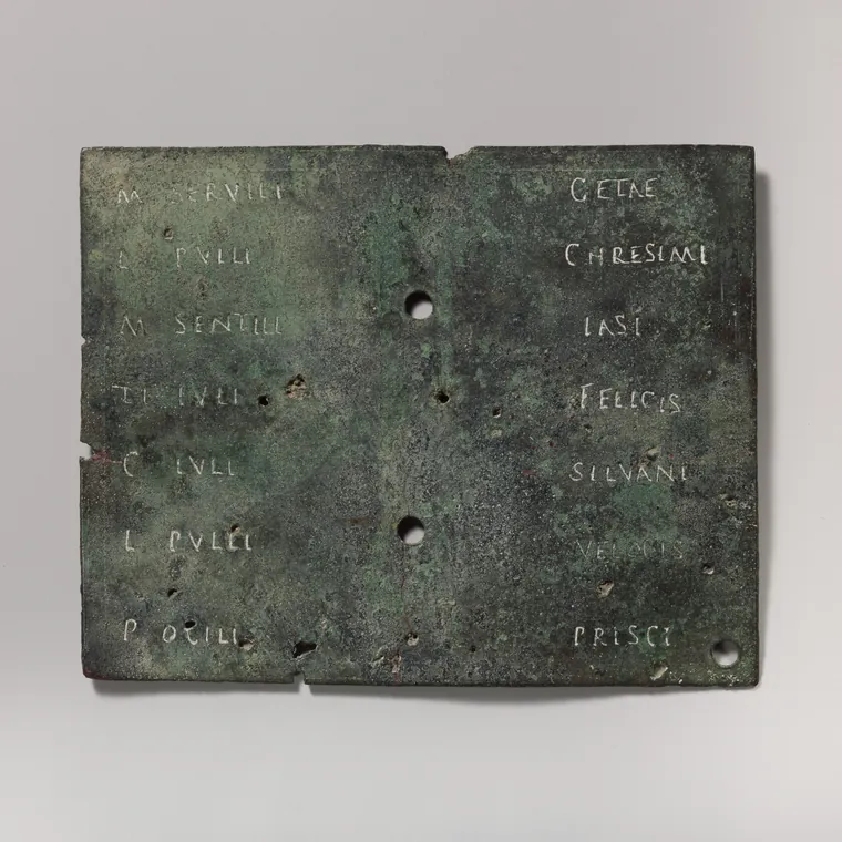 A Roman bronze tablet with the witnesses' names of a military diploma