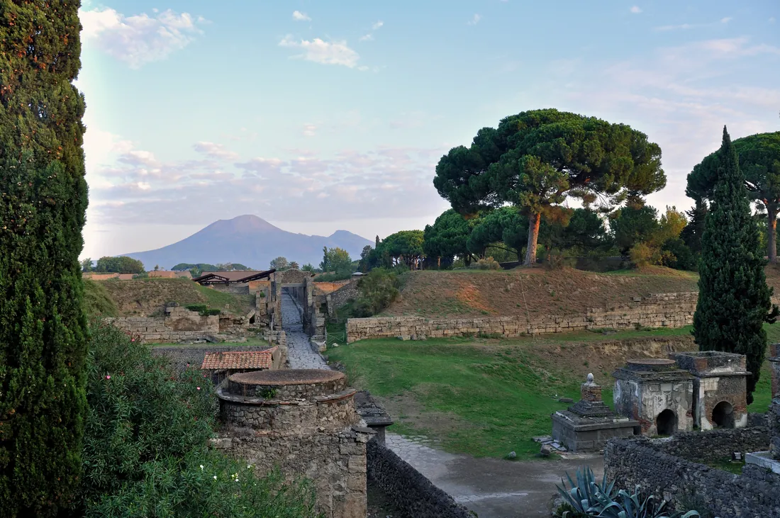 Tombs and mausoleums at Porta Nocera, Pompeii