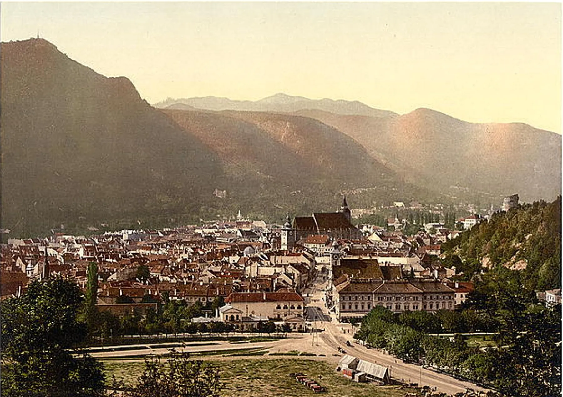 Brașov in the 1890s, photochrom: the city seen from Cetățuie, with Tâmpa and the mountains
