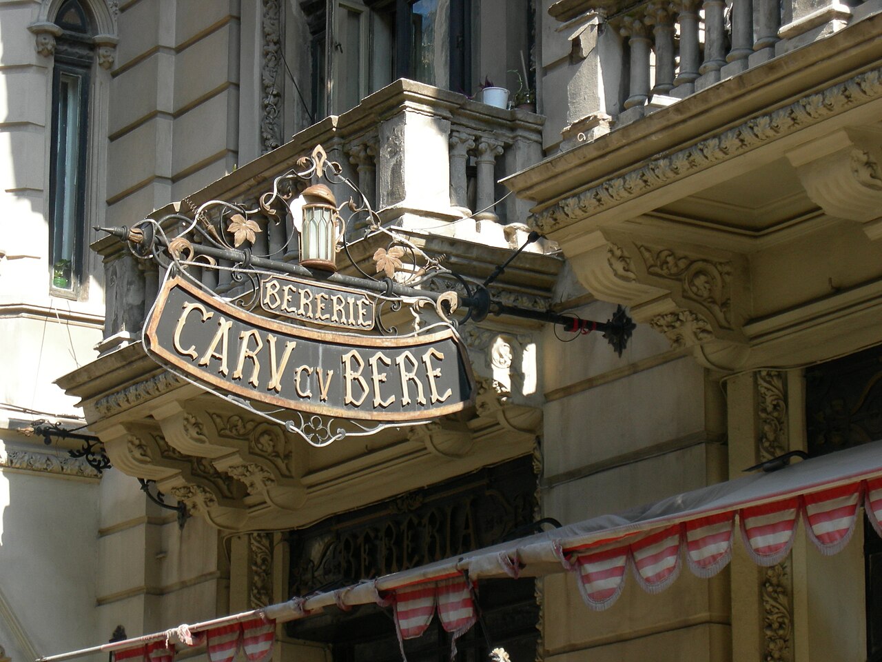 Firma restaurantului Caru' cu Bere, București