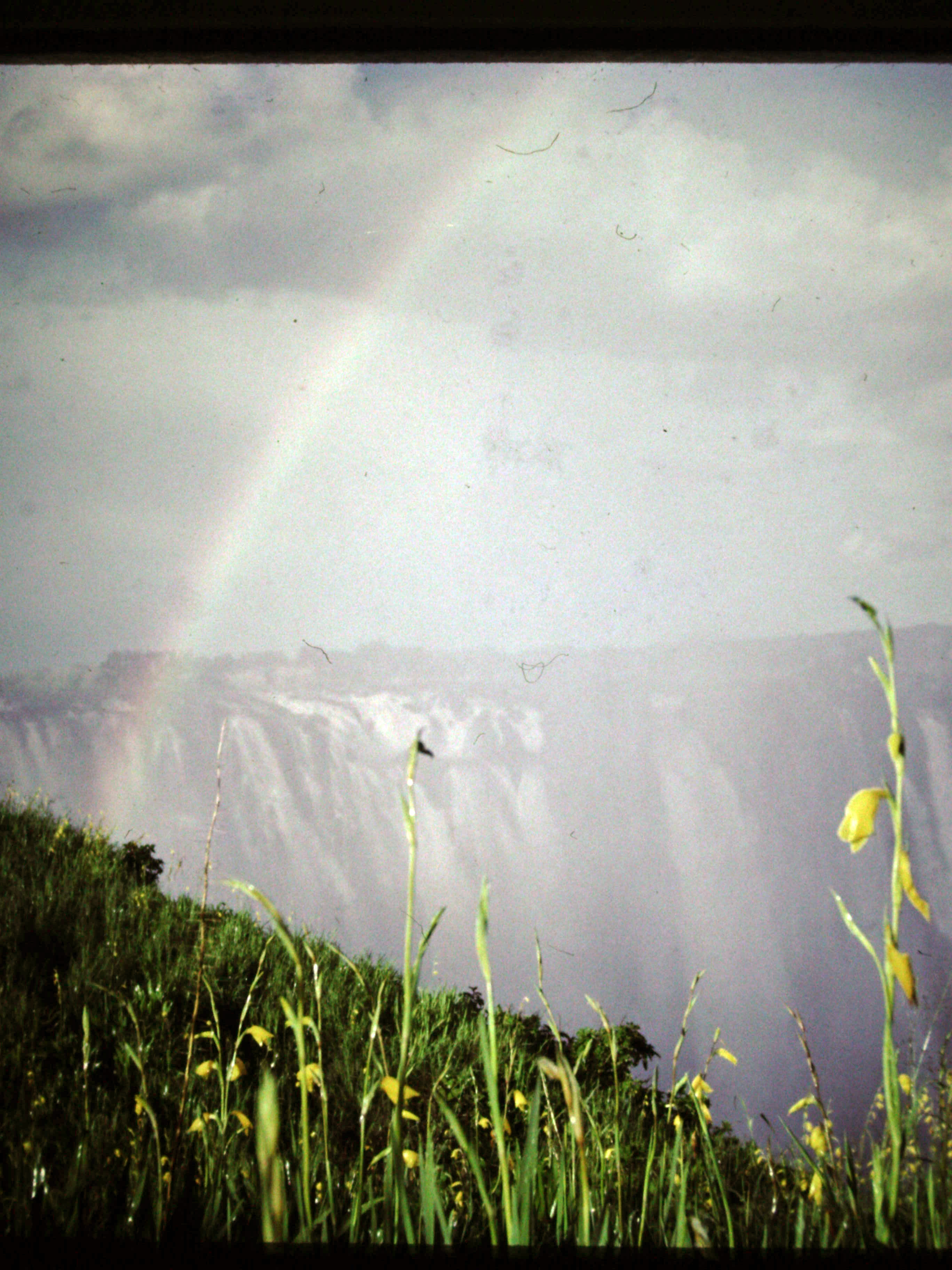 Secțiunea Rainbow Falls în 1972, o imagine de epocă