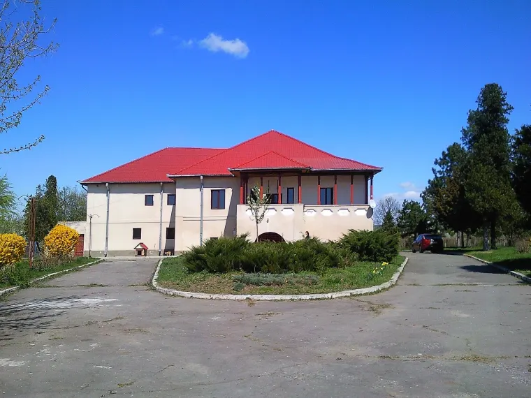 Curții boierilor Jieni, Preajba