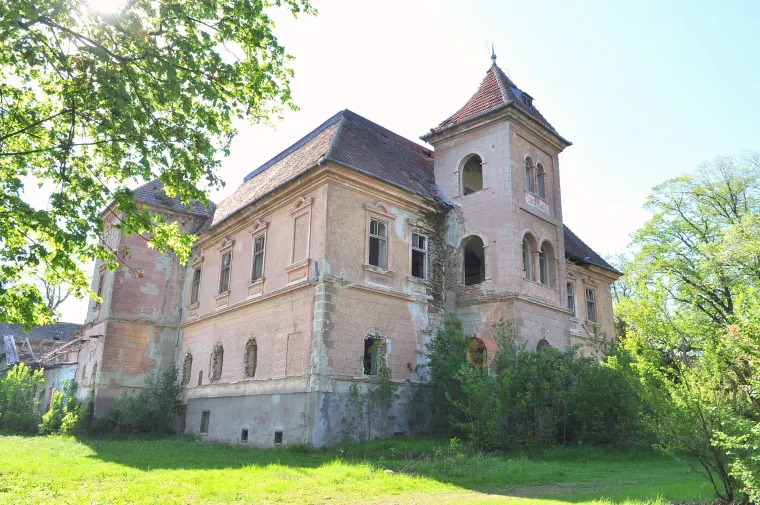 Castelul Nalatzi-Fay, Nălațvad