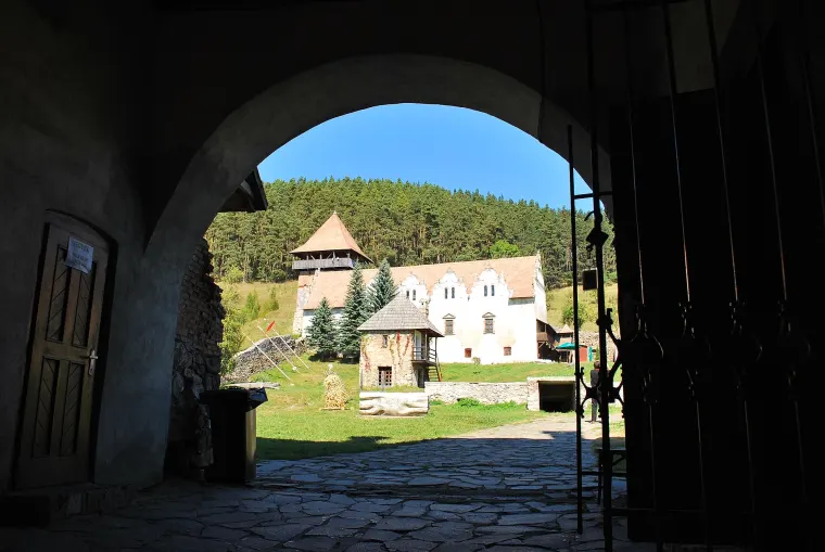 Castelul Lázar, Lăzarea