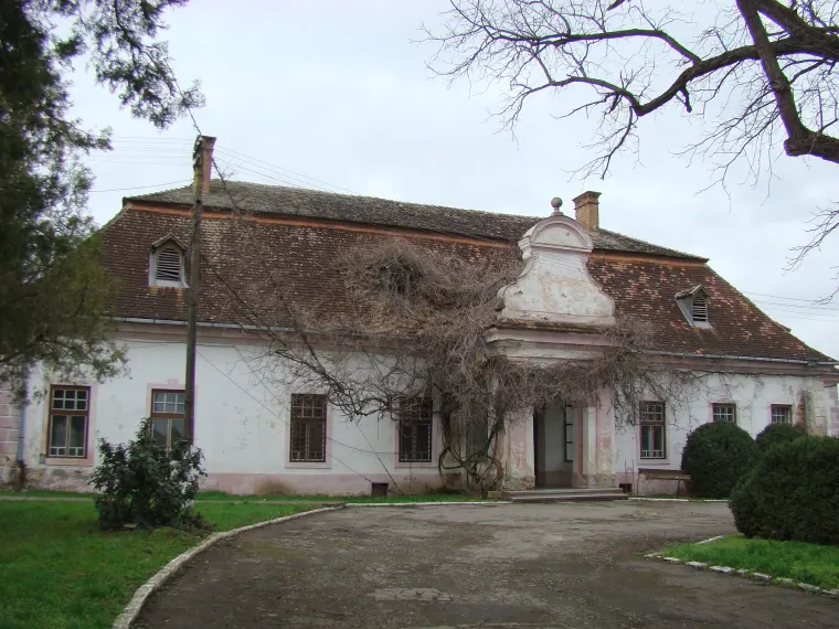 Castelul Rhédei-Rothenthal, Seuca