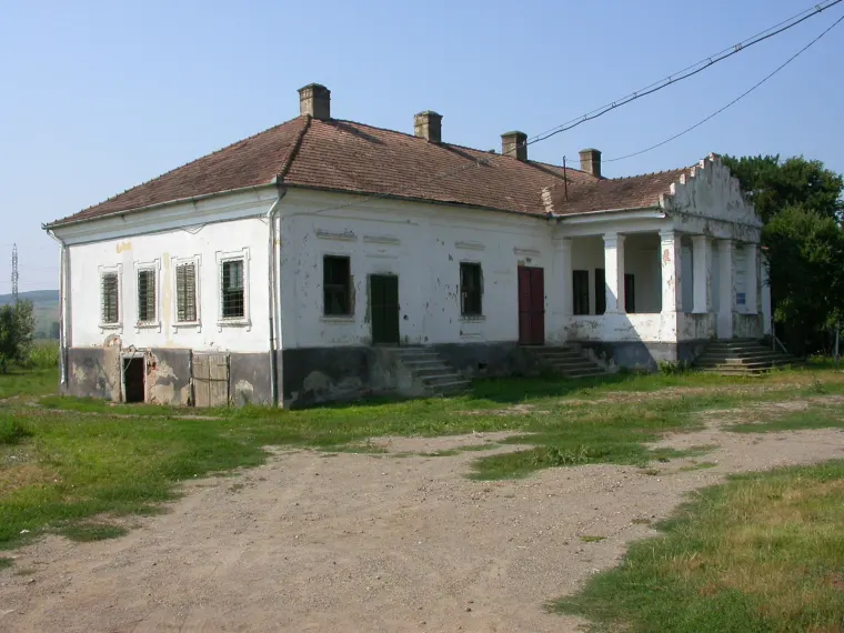 Castelul Apor, Abuș