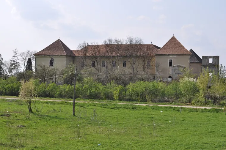 Castelul Kornis-Rakoczy-Bethlen, Iernut