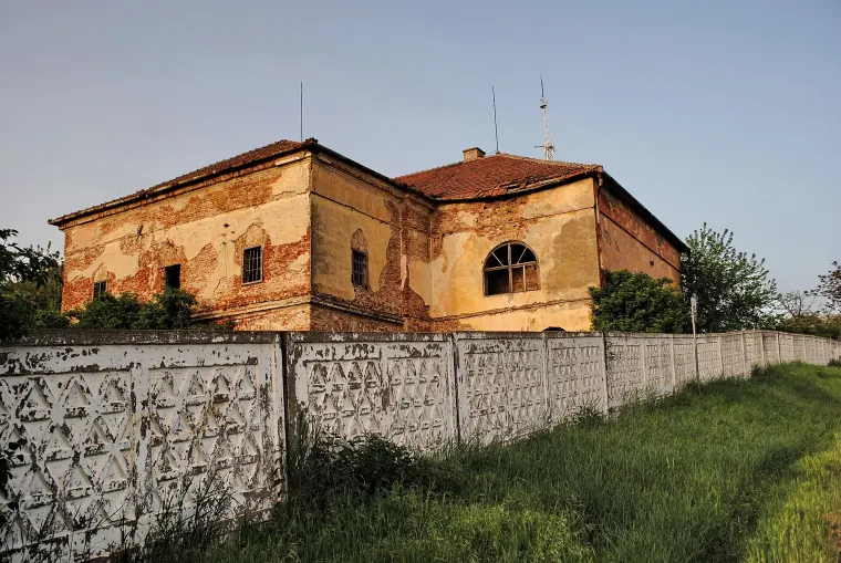 Castelul contelui de Mercy, Carani