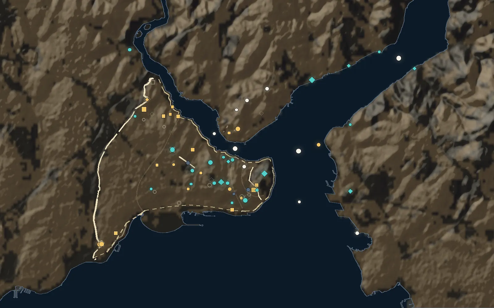 The historic peninsula, the Golden Horn and the Bosphorus, with the Theodosian walls and the city's buildings marked.