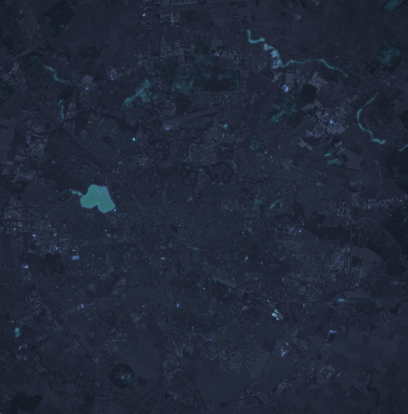 Bucureștiul văzut din satelit pe 22 august 2026: orașul în tonuri închise, cu pixelii albaștri și turcoaz aprinși.