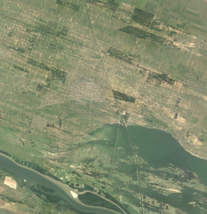 The summer's Landsat frame.