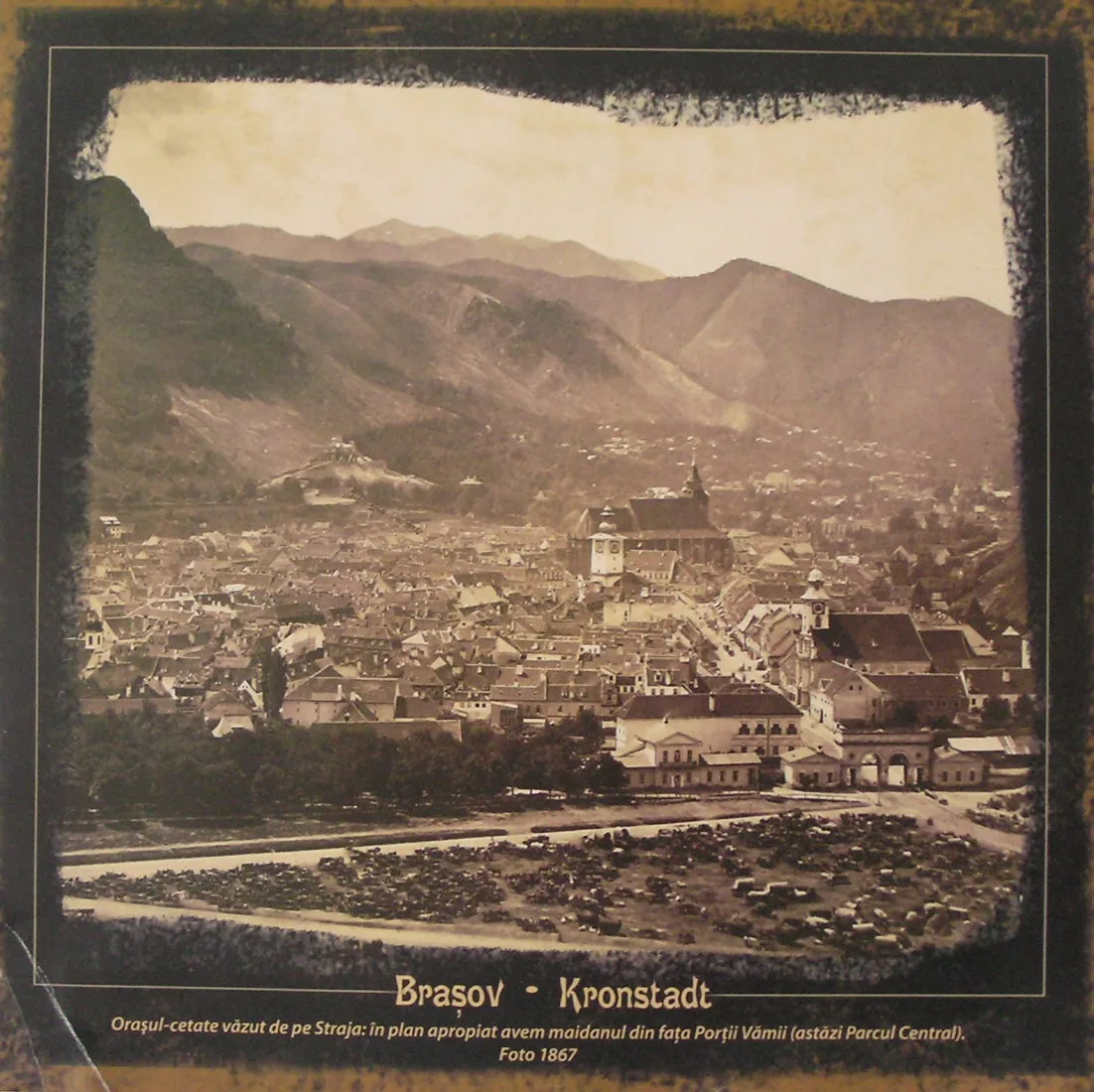 Fotografie veche: Brașovul văzut de pe Tâmpa.