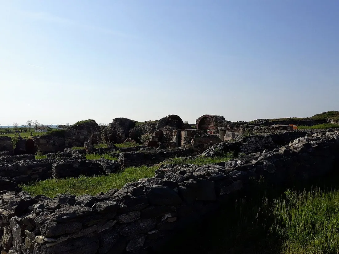 The ruins of Histria: the Ister shore, the lower course