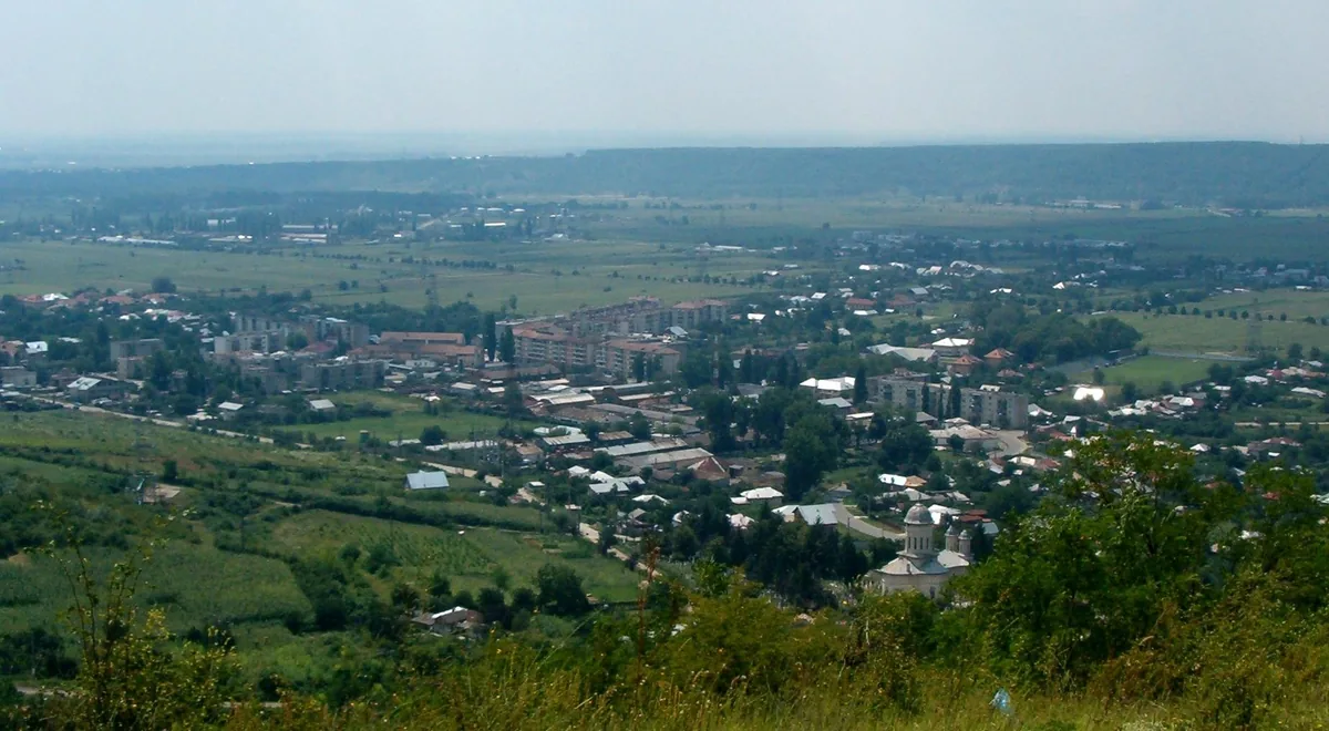 Vedere generală a orașului Boldești-Scăeni