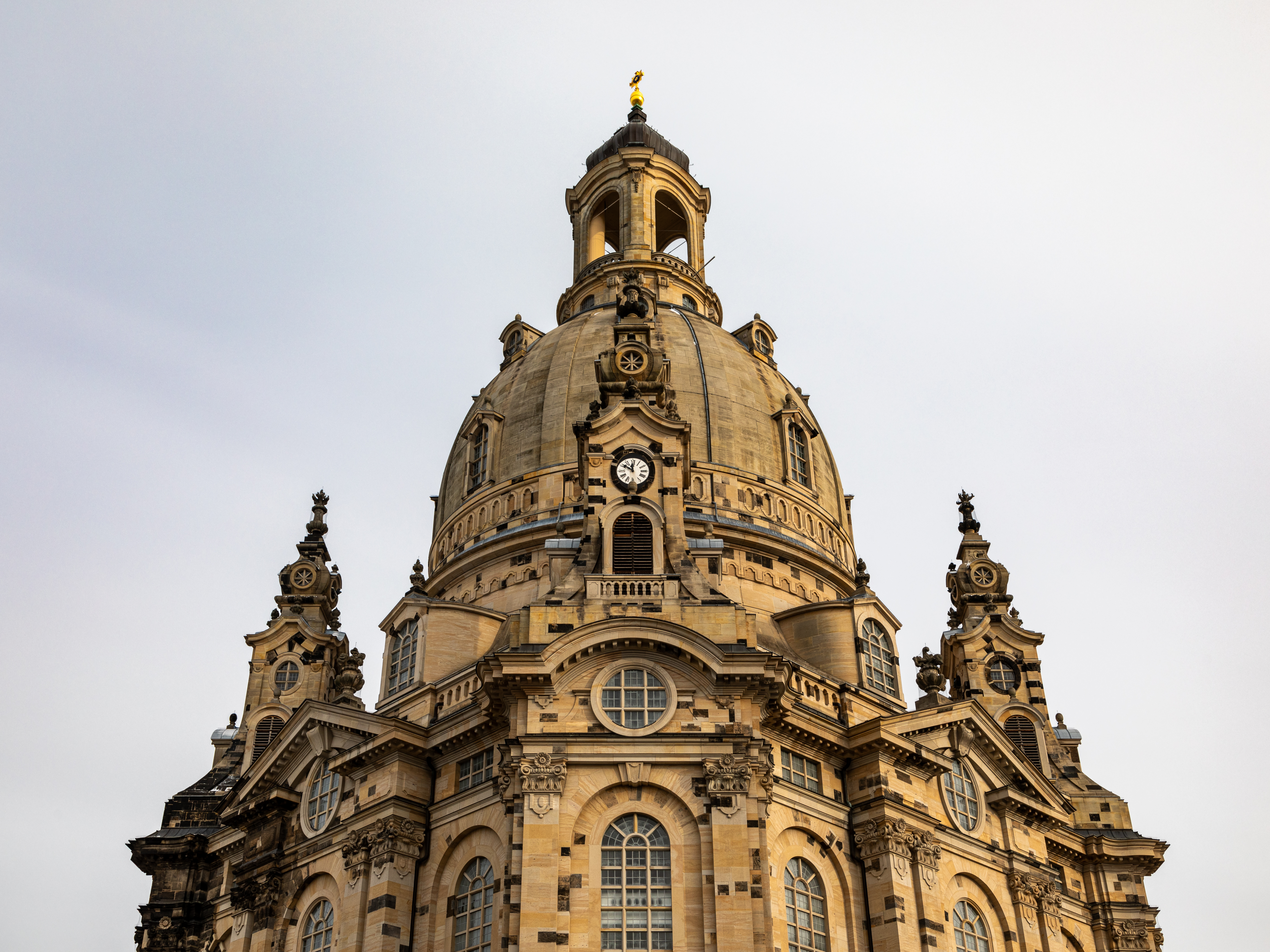 Acoperișul Frauenkirche din Dresda, într-o fotografie realizată de Dietmar Rabich la 4 decembrie 2023.