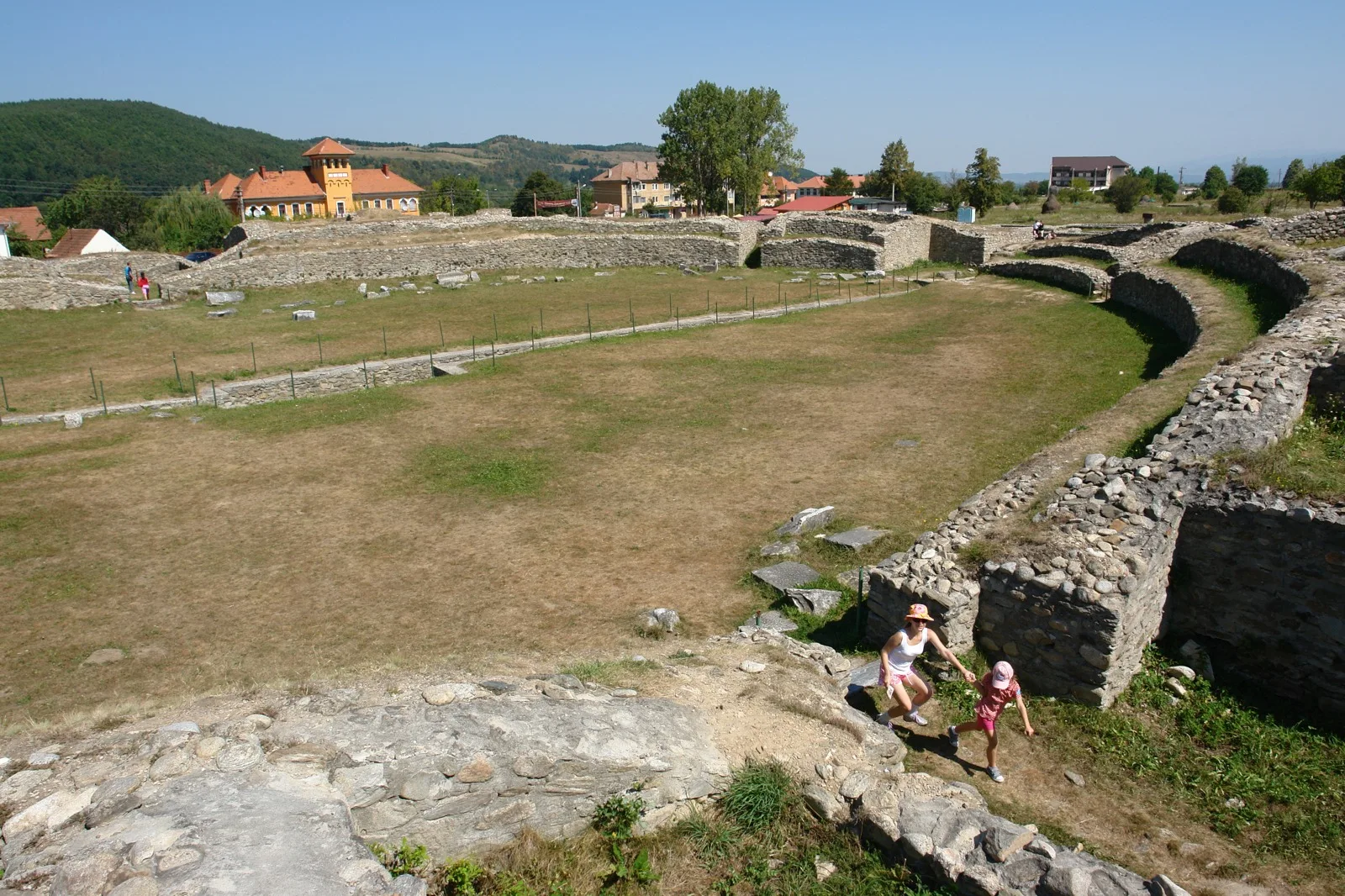 Amfiteatrul de la Ulpia Traiana Sarmizegetusa
