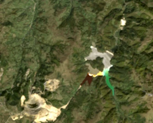 Valea Șesei și iazul de steril văzute de satelitul Landsat în 2013