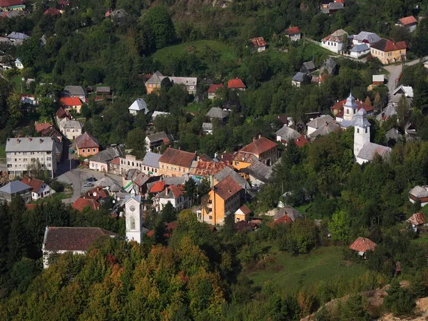 Vedere aeriană asupra localității Roșia Montană din județul Alba