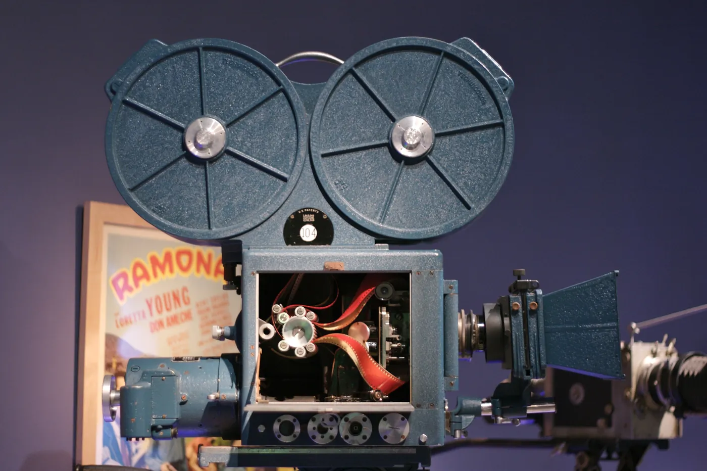 Three-strip Technicolor camera