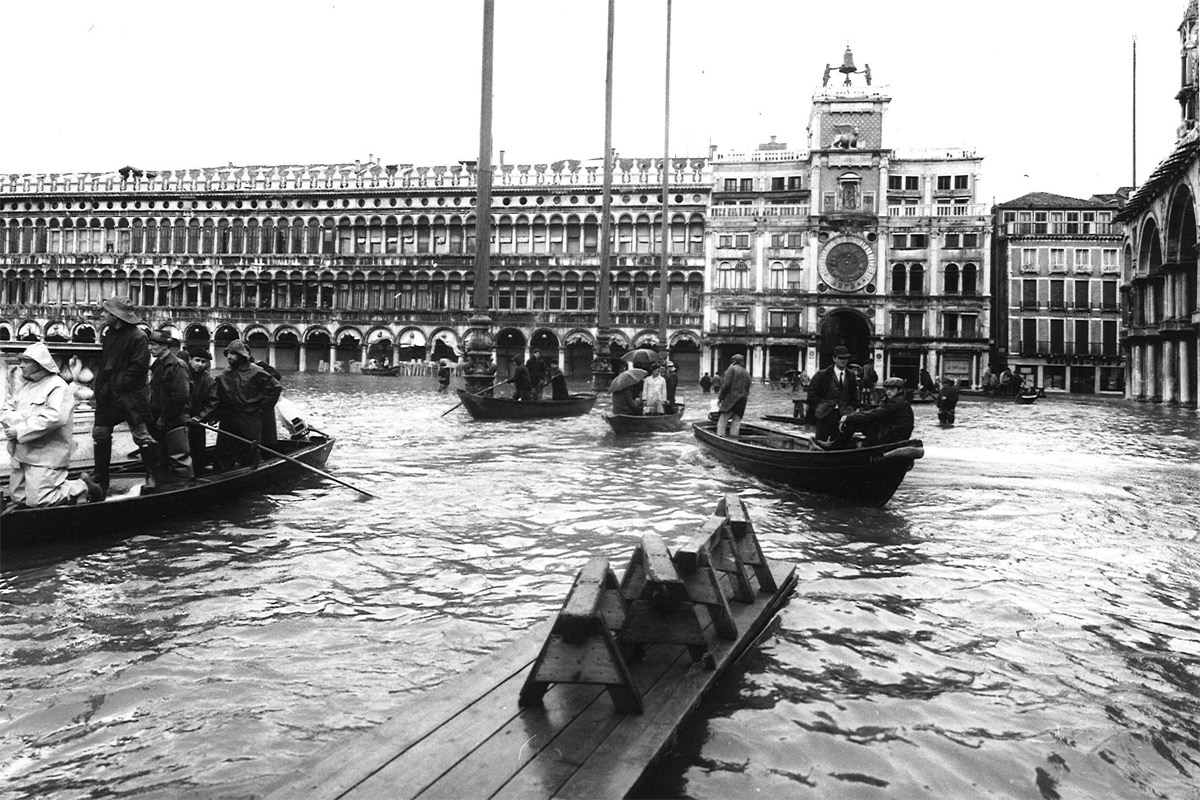 Piața San Marco inundată la Veneția pe 4 noiembrie 1966.