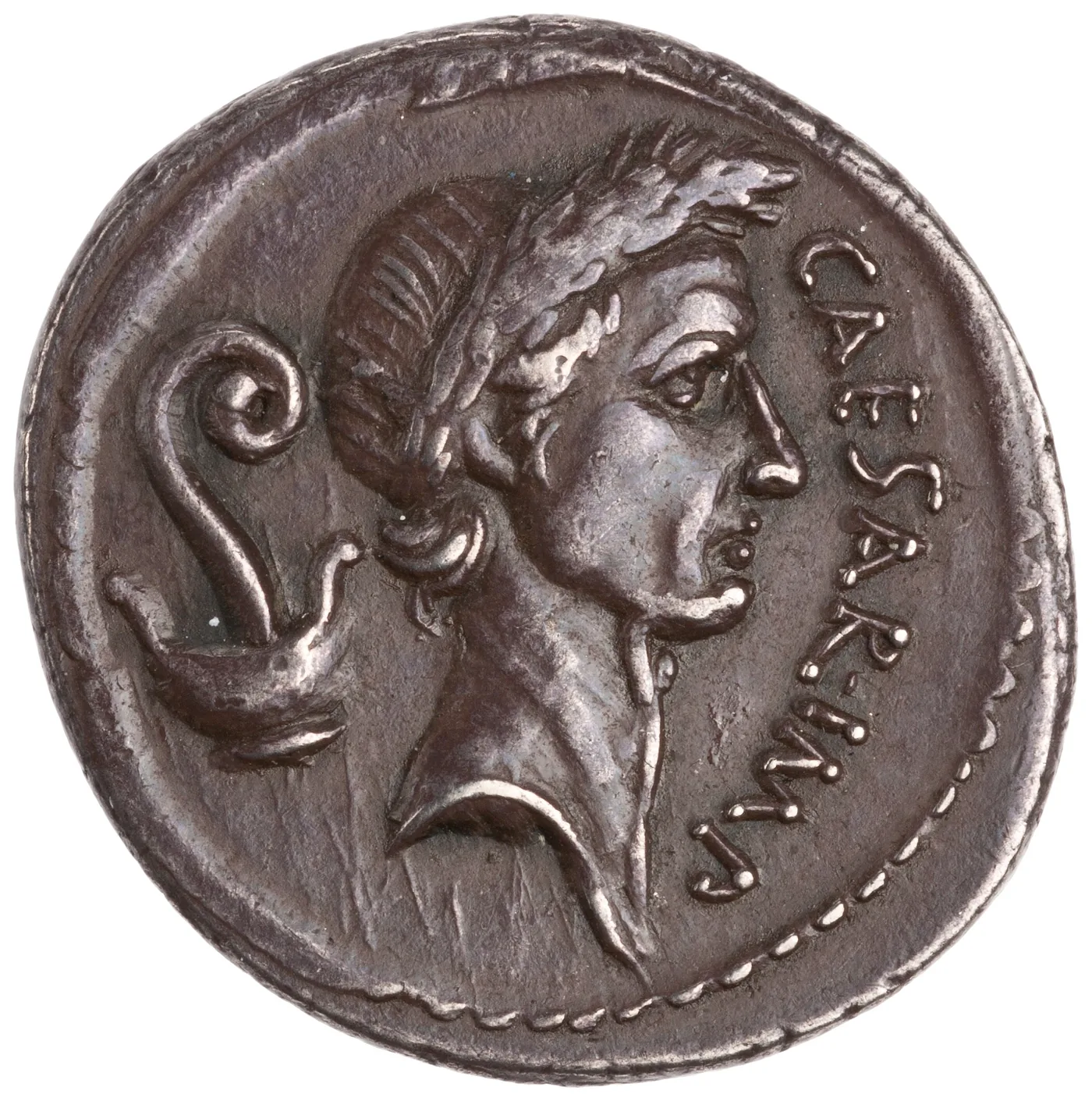 Denar cu portretul lui Iulius Caesar