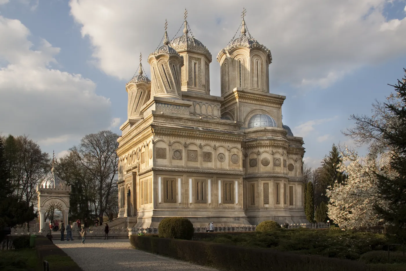 The church of Curtea de Argeș Monastery, with its twisted domes.