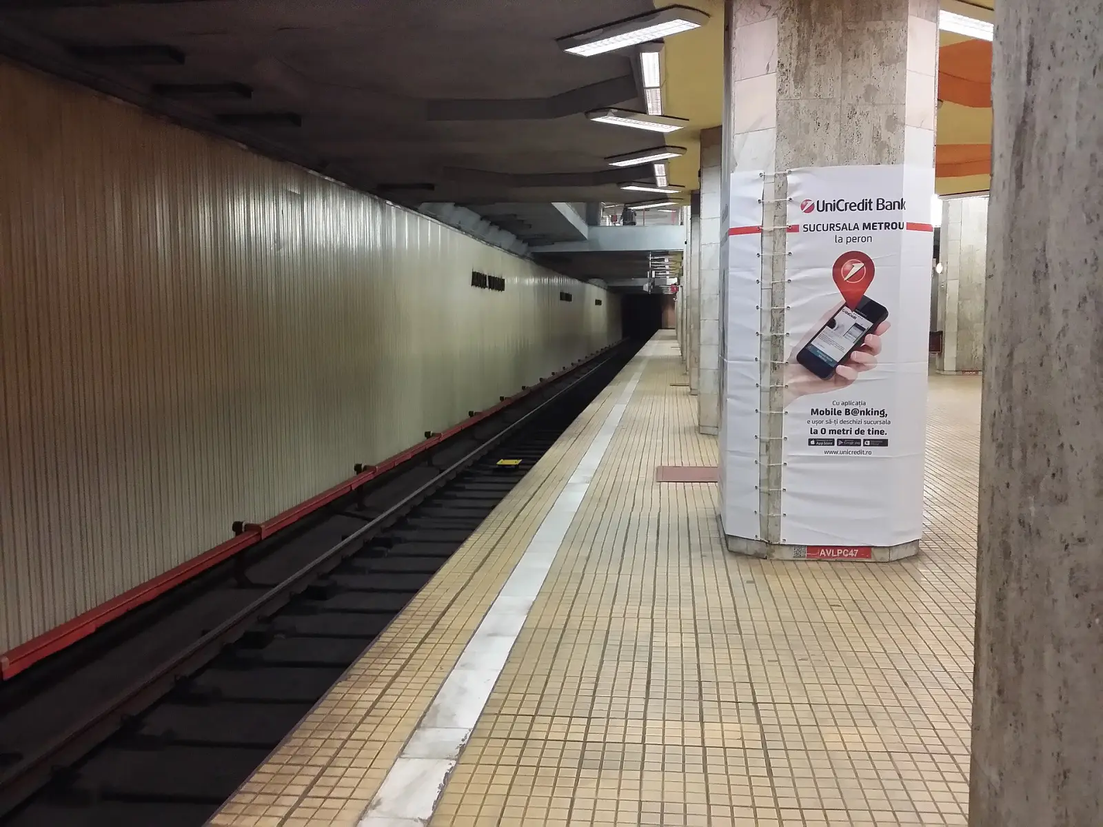 Peronul stației Aurel Vlaicu