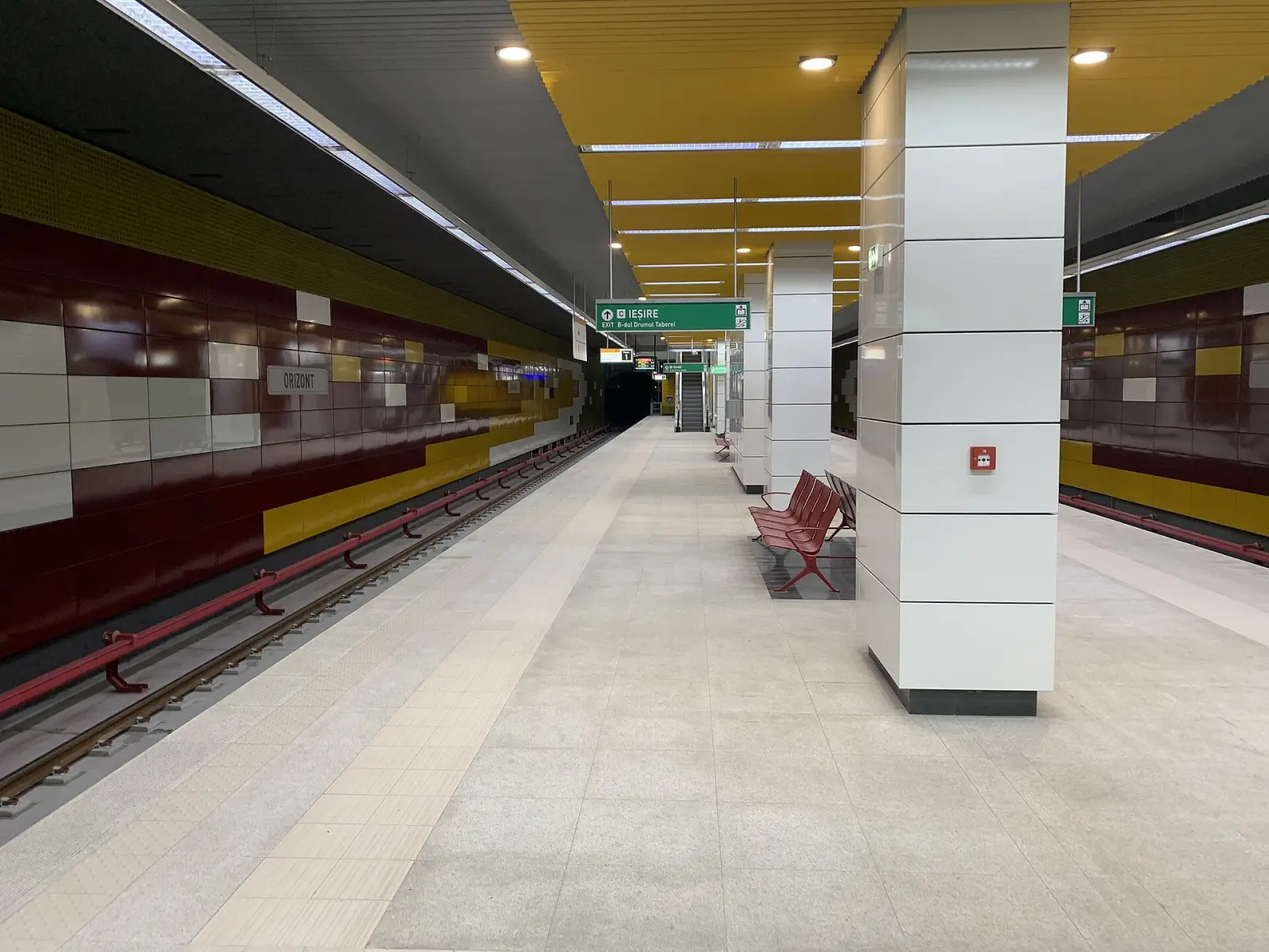 Peronul stației Orizont