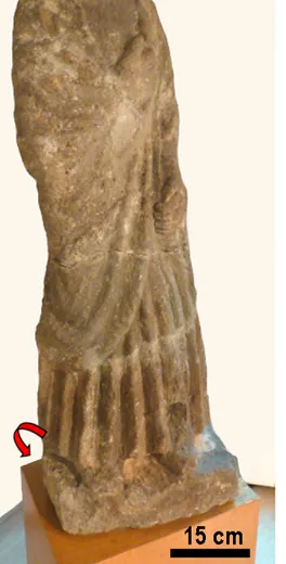 Mujer con toga (MAC-19018)