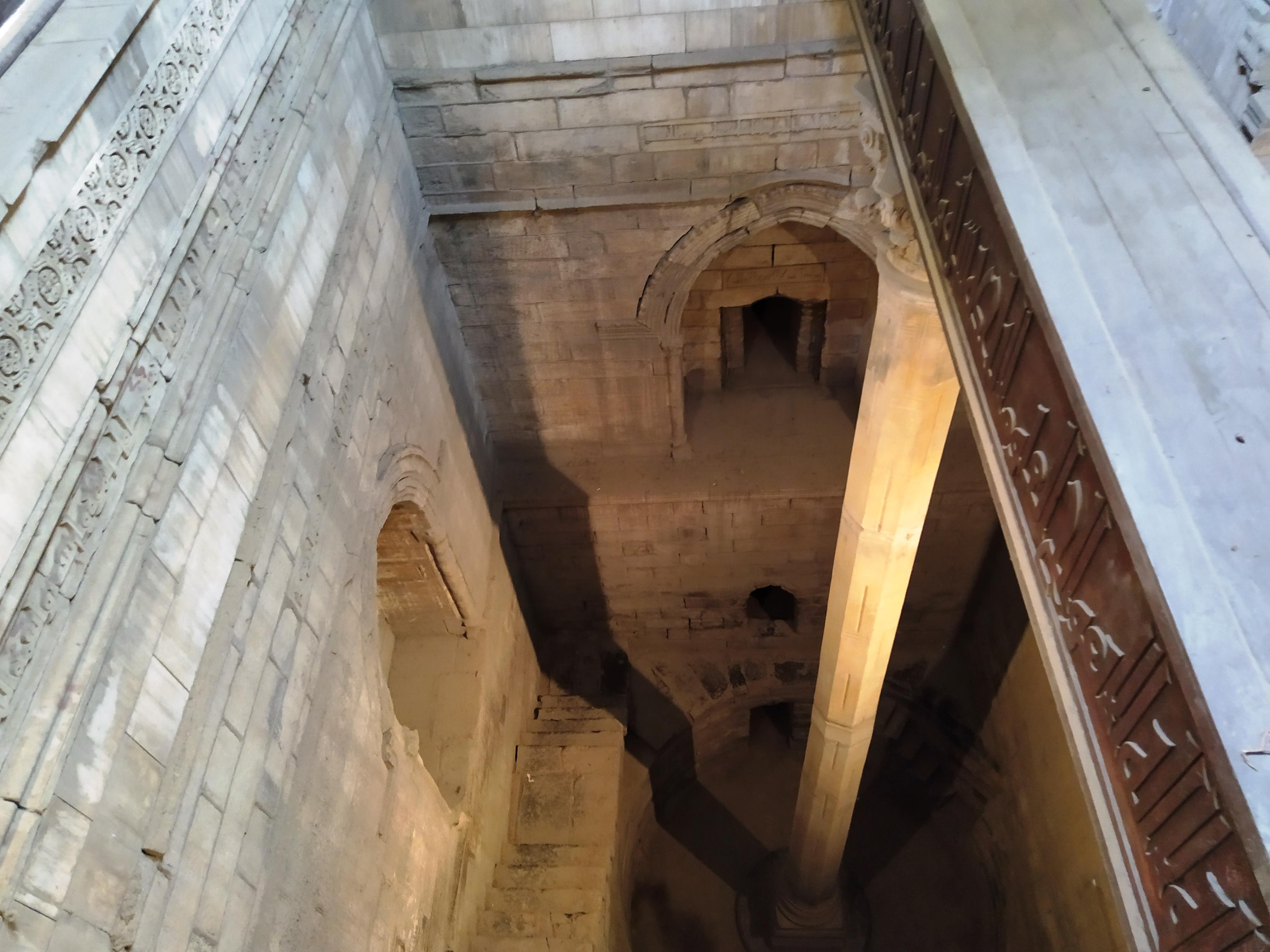 Nilometrul de pe insula Rhoda, Cairo, în stare modernă