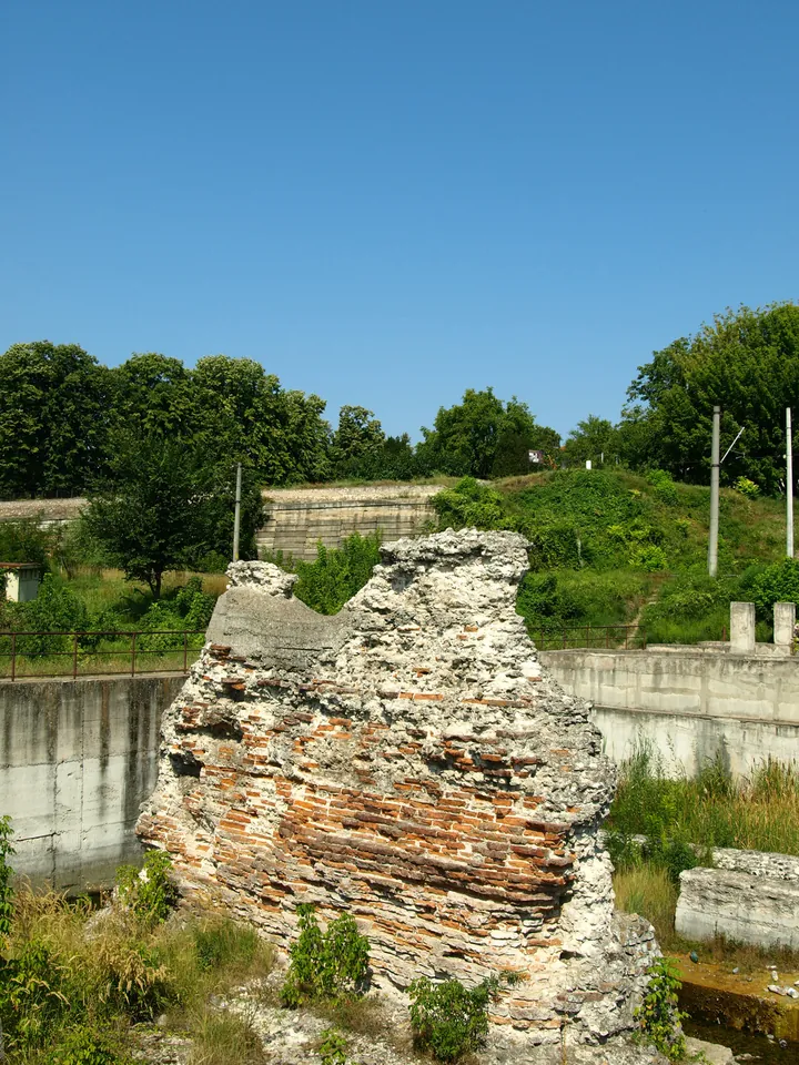 Picioarele Podului lui Traian de la Drobeta