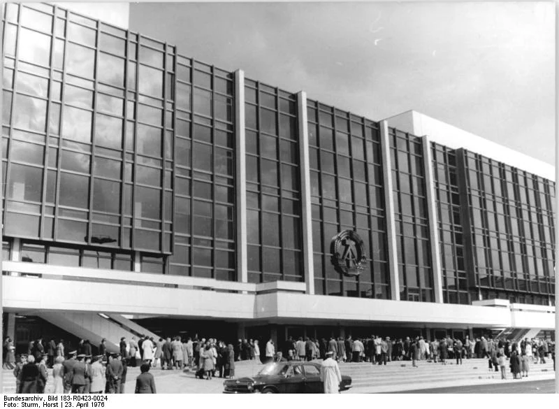 The main entrance of Palast der Republik on opening day, 23 April 1976.