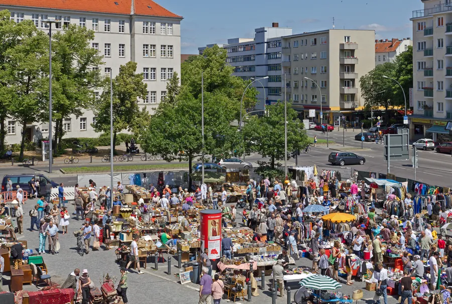 Piață de vechituri, Berlin.