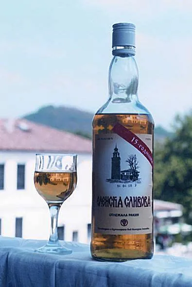 Elena slivova, Bulgaria: a plum sister of rachiu.