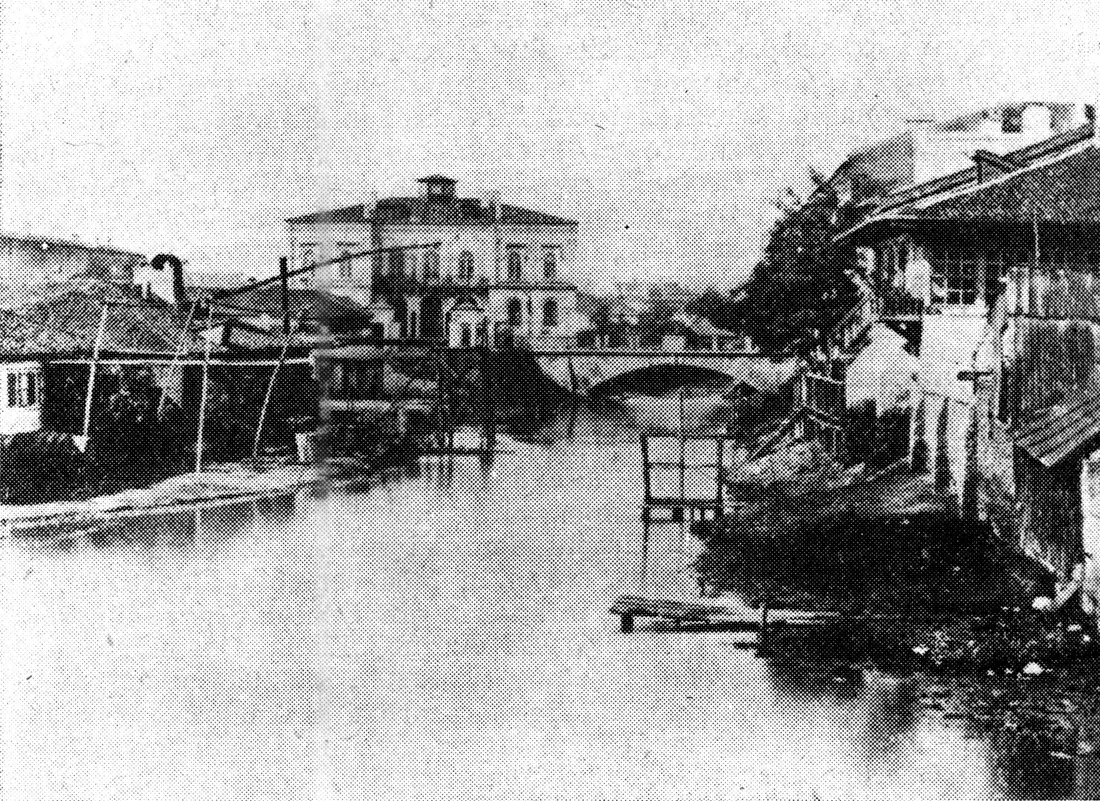 1856 photograph by Ludwig Angerer: bridge over the Dâmbovița and the surrounding mahala