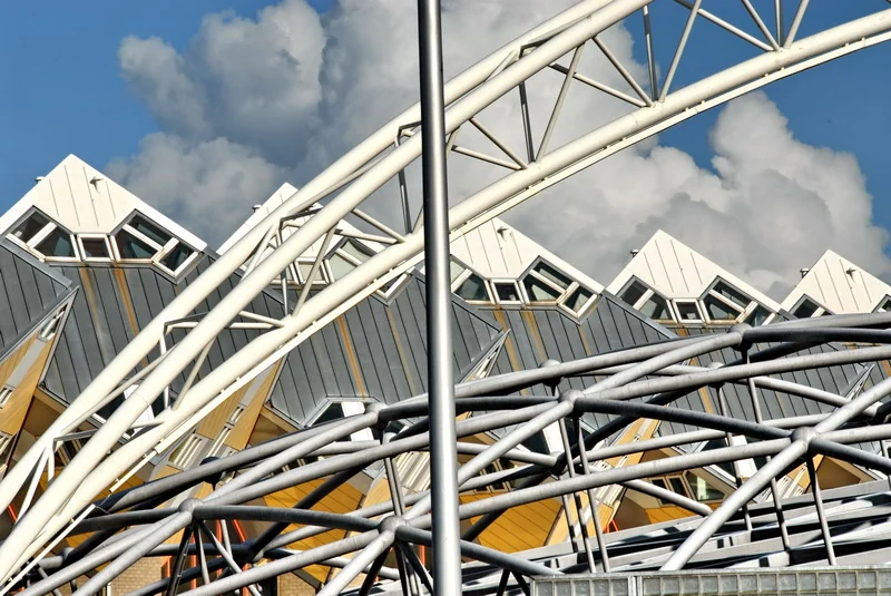Casele cubice din Rotterdam, un reper arhitectural din 1984.