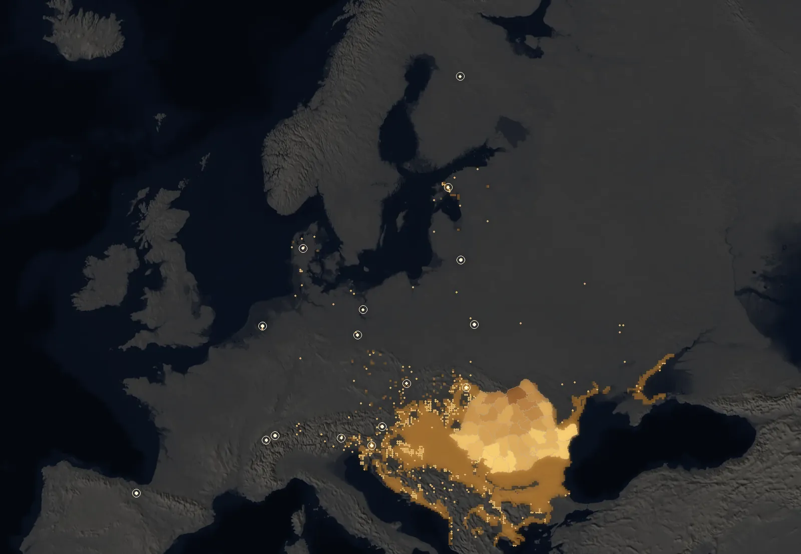 Harta Europei: județele României luminate după șacalii estimați, celulele în care șacalul a fost văzut în 2012–2016 și anul primei observații confirmate din fiecare țară.