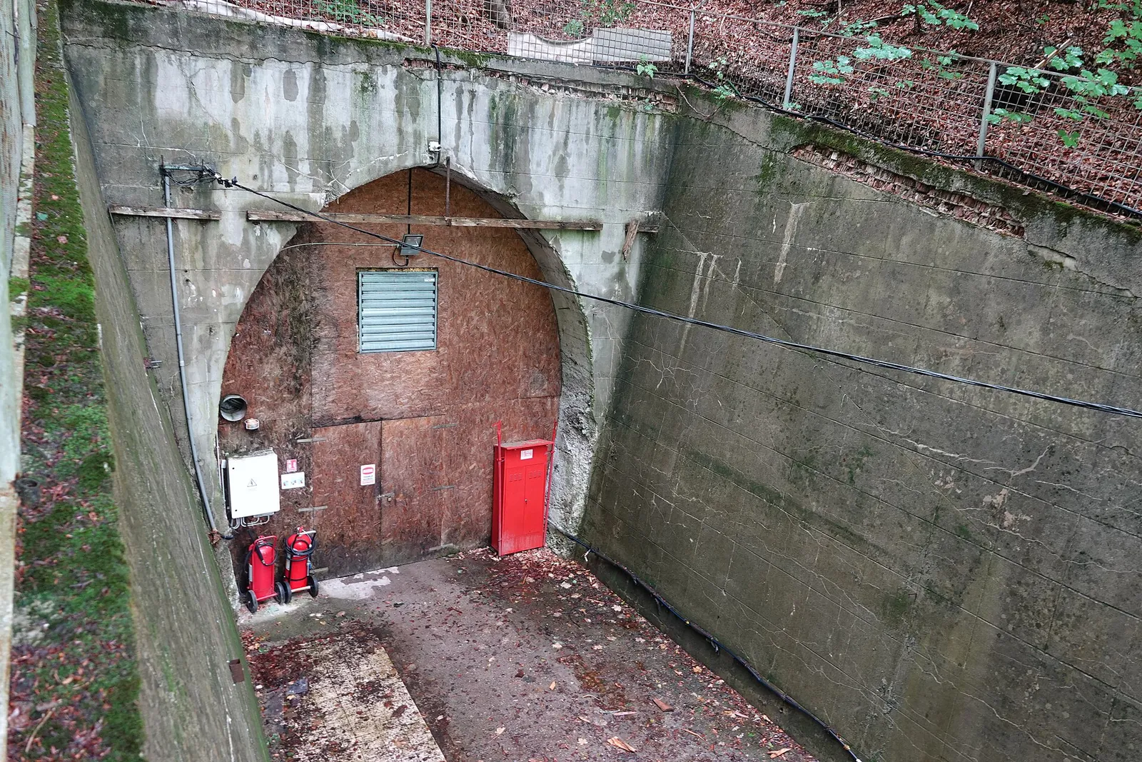 Tunelul Izvor, abandonat neterminat din 1913