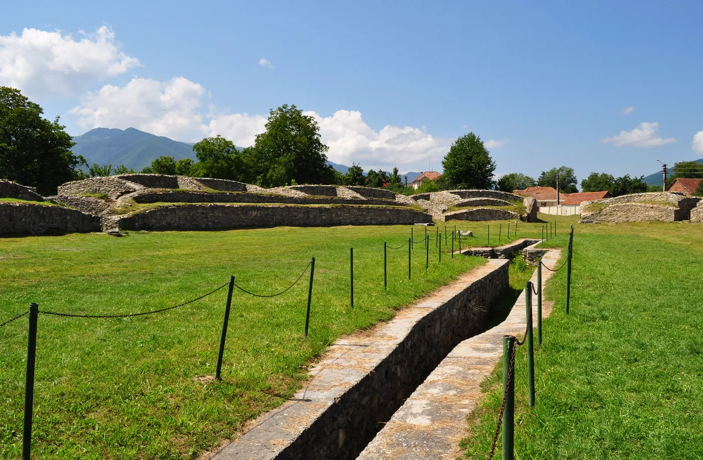 The channel cutting the amphitheatre arena