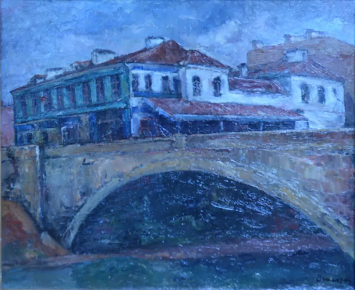 A stone bridge over the Dâmbovița