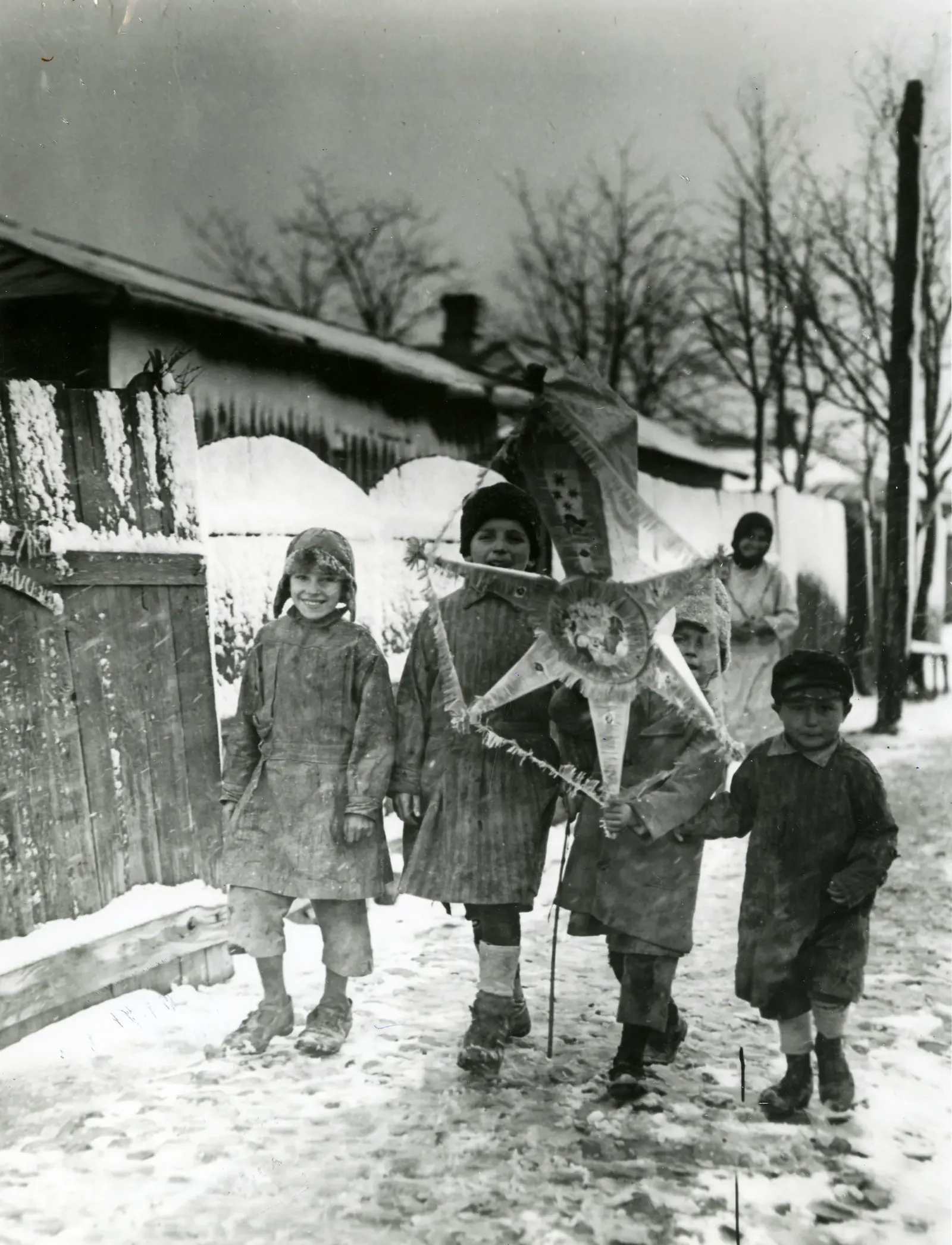 Boys from Vitan carrying the star at Christmas, 1928